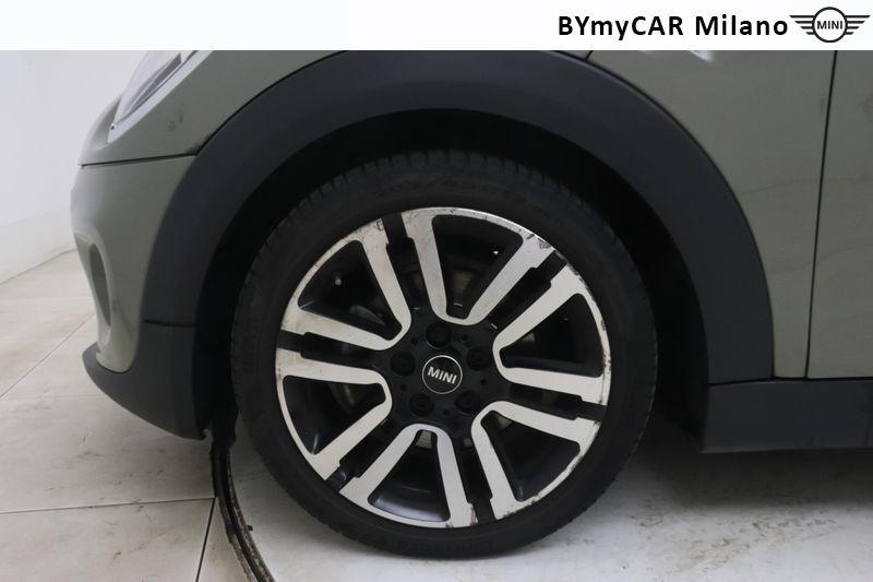 Mini Mini Mini 3p 1.5 Cooper Business auto https://cdn.bymycar.eu/it-bo/assets/images/vehicles/vo/5939/MINI-MINI-IV-F56-2018-3P-jpg-9.jpg