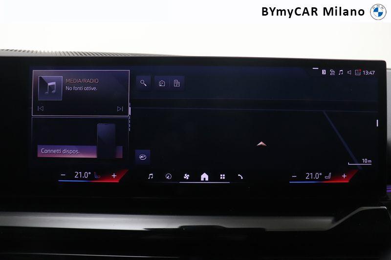 BMW Serie 5 520d 48V xdrive MSport auto https://cdn.bymycar.eu/it-bo/assets/images/vehicles/vo/5948/BMW-SERIE-5-G60-BERLINA-jpg-13.jpg