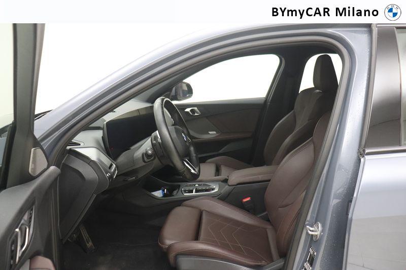 BMW Serie 1 120 48V MSport auto https://cdn.bymycar.eu/it-bo/assets/images/vehicles/vo/5958/BMW-SERIE-1-F70-jpg-10.jpg