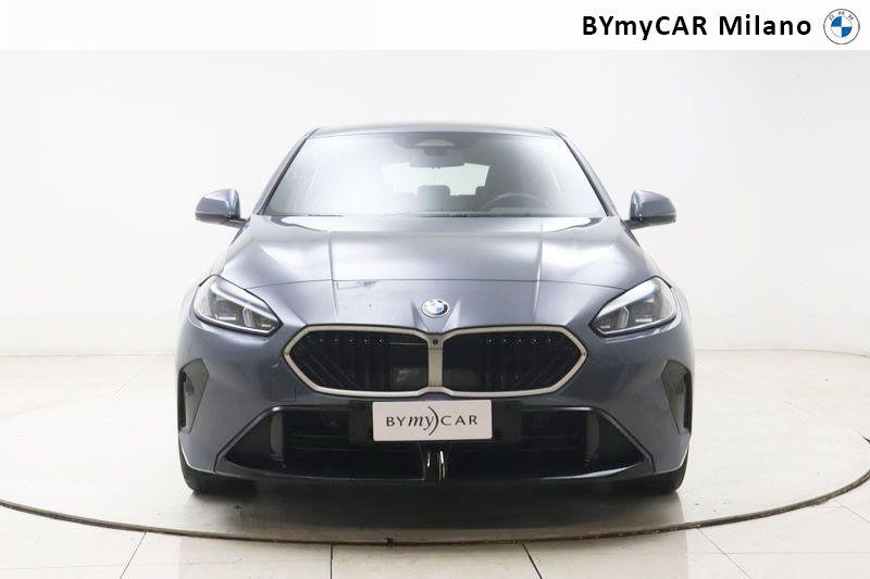 BMW Serie 1 120 48V MSport auto https://cdn.bymycar.eu/it-bo/assets/images/vehicles/vo/5958/BMW-SERIE-1-F70-jpg-4.jpg