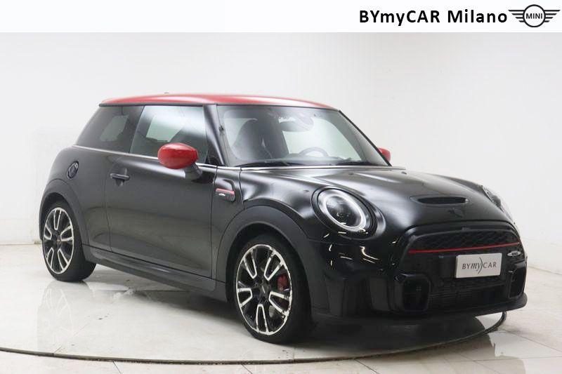 Mini Mini Mini 3p 2.0 JCW JCW auto https://cdn.bymycar.eu/it-bo/assets/images/vehicles/vo/5963/MINI-MINI-IV-F56-2021-3P-jpg-5.jpg