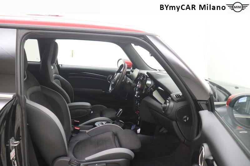 Mini Mini Mini 3p 2.0 JCW JCW auto https://cdn.bymycar.eu/it-bo/assets/images/vehicles/vo/5963/MINI-MINI-IV-F56-2021-3P-jpg-8.jpg