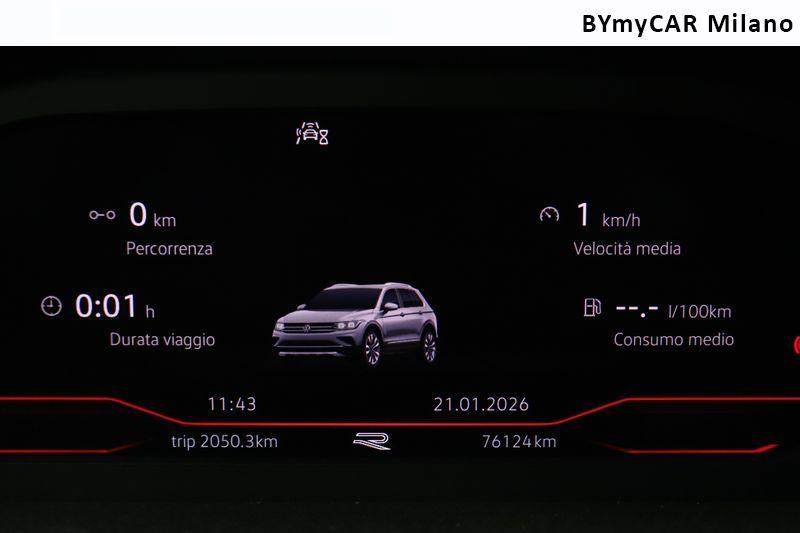 Volkswagen Tiguan Tiguan 2.0 tsi R-Line 4motion 190cv dsg https://cdn.bymycar.eu/it-bo/assets/images/vehicles/vo/5971/VOLKSWAGEN-TIGUAN-II-2021-jpg-12.jpg