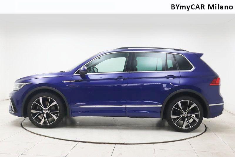 Volkswagen Tiguan Tiguan 2.0 tsi R-Line 4motion 190cv dsg https://cdn.bymycar.eu/it-bo/assets/images/vehicles/vo/5971/VOLKSWAGEN-TIGUAN-II-2021-jpg-2.jpg