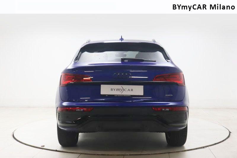 Audi Q5 Q5 Sportback 40 2.0 tdi mhev 12V S line quattro s-tronic https://cdn.bymycar.eu/it-bo/assets/images/vehicles/vo/5972/AUDI-Q5-I-SPORTBACK-2021-jpg-3.jpg