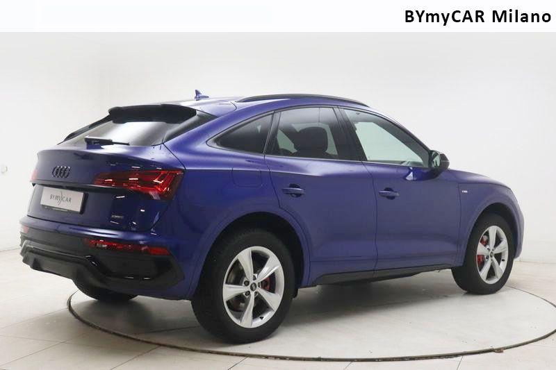 Audi Q5 Q5 Sportback 40 2.0 tdi mhev 12V S line quattro s-tronic https://cdn.bymycar.eu/it-bo/assets/images/vehicles/vo/5972/AUDI-Q5-I-SPORTBACK-2021-jpg-7.jpg
