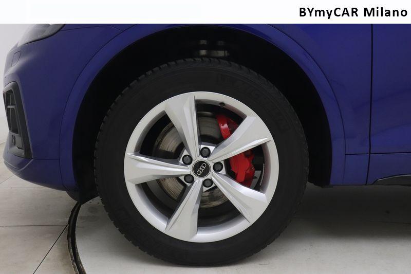 Audi Q5 Q5 Sportback 40 2.0 tdi mhev 12V S line quattro s-tronic https://cdn.bymycar.eu/it-bo/assets/images/vehicles/vo/5972/AUDI-Q5-I-SPORTBACK-2021-jpg-9.jpg