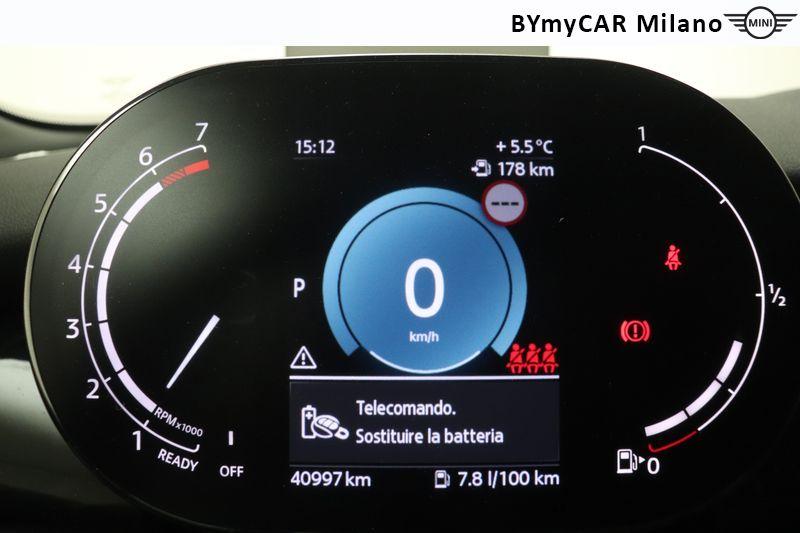 Mini Mini Mini 5p 1.5 Cooper Classic auto https://cdn.bymycar.eu/it-bo/assets/images/vehicles/vo/5982/MINI-MINI-IV-F55-2021-5P-jpg-12.jpg