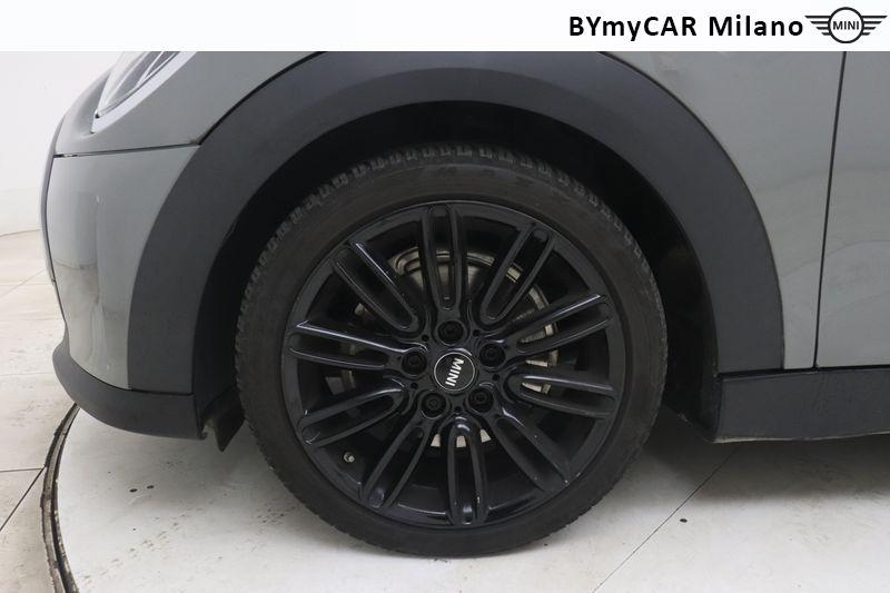 Mini Mini Mini 5p 1.5 Cooper Classic auto https://cdn.bymycar.eu/it-bo/assets/images/vehicles/vo/5982/MINI-MINI-IV-F55-2021-5P-jpg-9.jpg