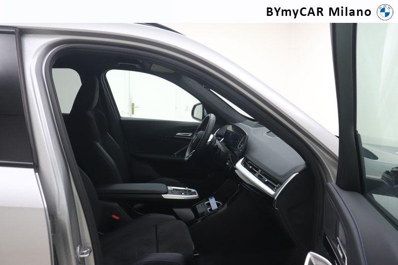 BMW X1 X1 xdrive 25e MSport Pro auto https://cdn.bymycar.eu/it-bo/assets/images/vehicles/vo/5999/BMW-X1-U11-jpg-8.jpg