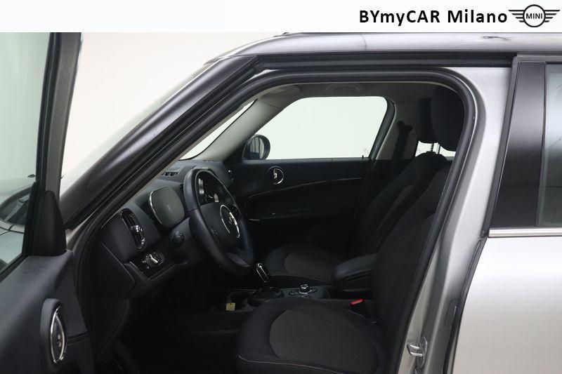 Mini Countryman Mini Countryman 1.5 Cooper Business auto https://cdn.bymycar.eu/it-bo/assets/images/vehicles/vo/6011/MINI-MINI-COUNTRYMAN-F60-2020-jpg-10.jpg