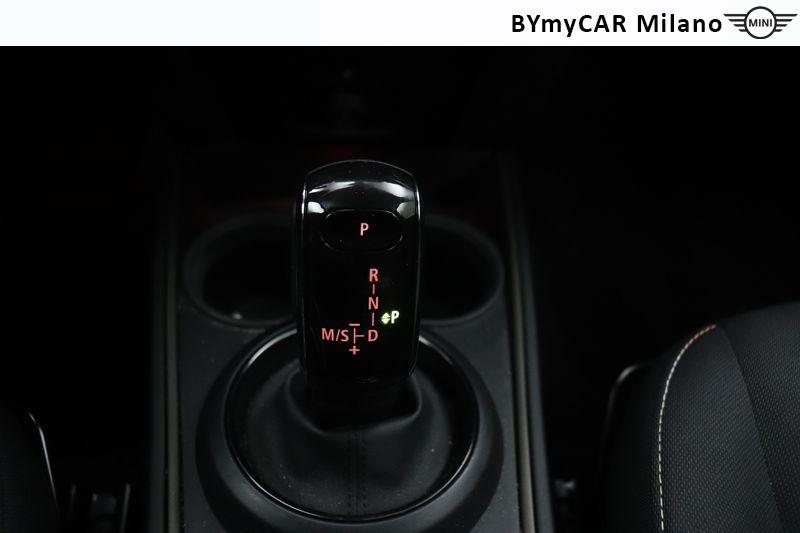 Mini Countryman Mini Countryman 1.5 Cooper Business auto https://cdn.bymycar.eu/it-bo/assets/images/vehicles/vo/6011/MINI-MINI-COUNTRYMAN-F60-2020-jpg-13.jpg