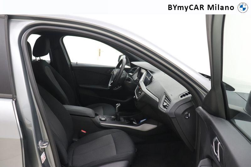 BMW Serie 1 118i Business Advantage 140cv https://cdn.bymycar.eu/it-bo/assets/images/vehicles/vo/6022/BMW-SERIE-1-F40-jpg-8.jpg