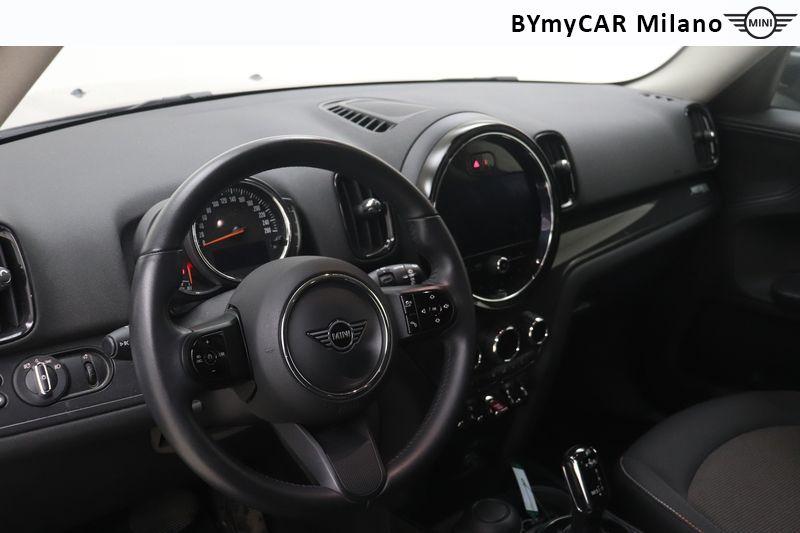 Mini Countryman Mini Countryman 1.5 One D Essential auto https://cdn.bymycar.eu/it-bo/assets/images/vehicles/vo/6025/MINI-MINI-COUNTRYMAN-F60-2020-jpg-9.jpg