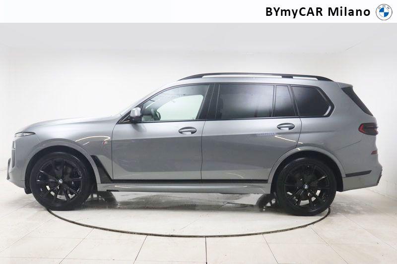 BMW X7 X7 xdrive 40d 48V MSport auto 7p.ti https://cdn.bymycar.eu/it-bo/assets/images/vehicles/vo/6056/BMW-X7-G07-2022-jpg-2.jpg