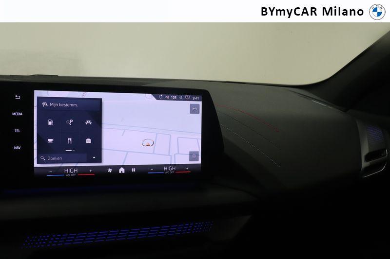 BMW Serie 1 120 48V MSport auto https://cdn.bymycar.eu/it-bo/assets/images/vehicles/vo/6081/BMW-SERIE-1-F70-jpg-12.jpg