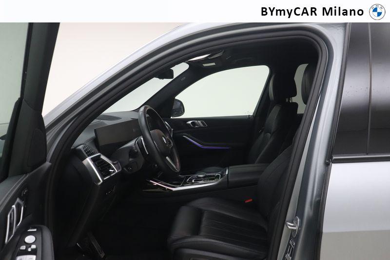 BMW X7 X7 xdrive 40d 48V MSport auto 7p.ti https://cdn.bymycar.eu/it-bo/assets/images/vehicles/vo/6084/BMW-X7-G07-2022-jpg-11.jpg