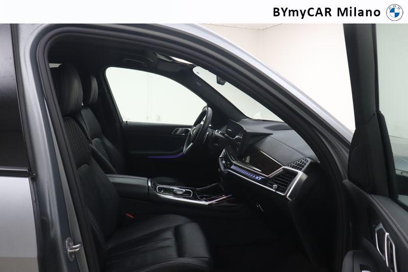 BMW X7 X7 xdrive 40d 48V MSport auto 7p.ti https://cdn.bymycar.eu/it-bo/assets/images/vehicles/vo/6084/BMW-X7-G07-2022-jpg-8.jpg