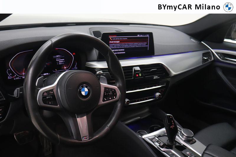 BMW Serie 5 520d mhev 48V Msport auto https://cdn.bymycar.eu/it-bo/assets/images/vehicles/vo/6091/BMW-SERIE-5-G30-2020-BERLINA-LCI-jpg-10.jpg