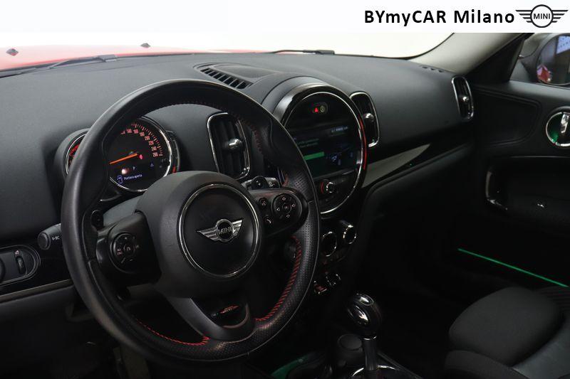 Mini Countryman Mini Countryman 2.0 Cooper S all4 auto https://cdn.bymycar.eu/it-bo/assets/images/vehicles/vo/6093/MINI-MINI-COUNTRYMAN-F60-2017-jpg-9.jpg