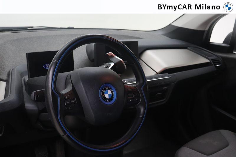 BMW i3 i3s 120Ah Advantage https://cdn.bymycar.eu/it-bo/assets/images/vehicles/vo/6139/BMW-I3-2018-jpg-11.jpg