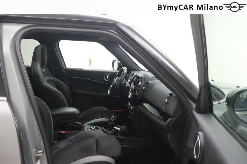 Mini Countryman Mini Countryman 2.0 Cooper D JCW auto https://cdn.bymycar.eu/it-bo/assets/images/vehicles/vo/6140/MINI-MINI-COUNTRYMAN-F60-2020-jpg-9.jpg