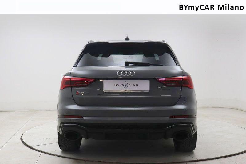 Audi Q3 Q3 RS 2.5 quattro s-tronic https://cdn.bymycar.eu/it-bo/assets/images/vehicles/vo/6143/AUDI-Q3-II-2018-jpg-4.jpg