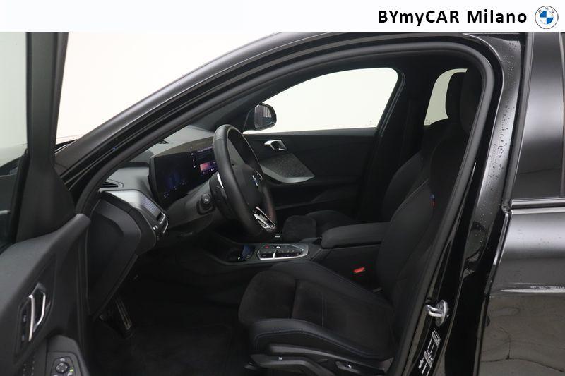 BMW Serie 1 118d MSport Pro auto https://cdn.bymycar.eu/it-bo/assets/images/vehicles/vo/6157/BMW-SERIE-1-F70-jpg-9.jpg