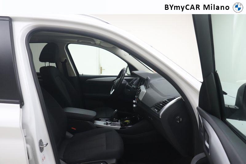 BMW X3 X3 xdrive20i Business Advantage 184cv auto https://cdn.bymycar.eu/it-bo/assets/images/vehicles/vo/6177/BMW-X3-G01-2017-jpg-8.jpg