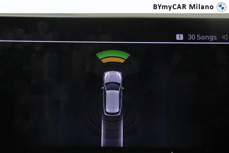 BMW Serie 1 120i Business Advantage auto https://cdn.bymycar.eu/it-bo/assets/images/vehicles/vo/6182/BMW-SERIE-1-F40-jpg-13.jpg