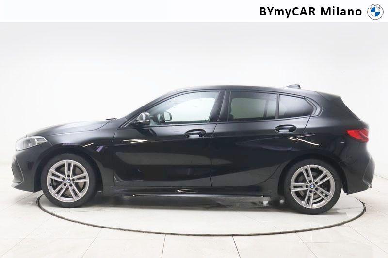 BMW Serie 1 120i Business Advantage auto https://cdn.bymycar.eu/it-bo/assets/images/vehicles/vo/6182/BMW-SERIE-1-F40-jpg-2.jpg