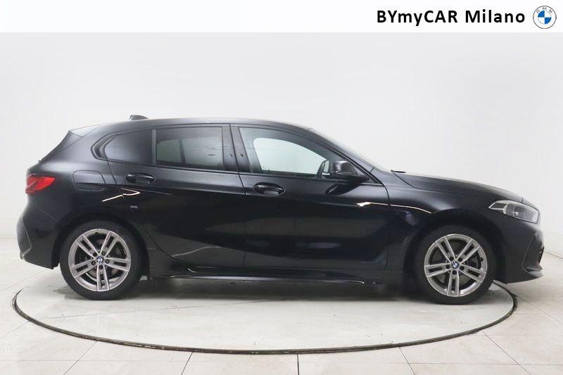 BMW Serie 1 120i Business Advantage auto https://cdn.bymycar.eu/it-bo/assets/images/vehicles/vo/6182/BMW-SERIE-1-F40-jpg-6.jpg