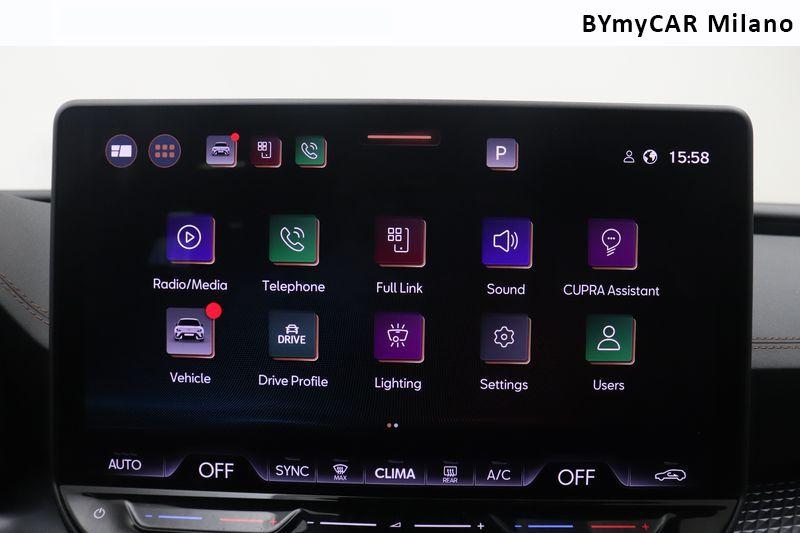 Cupra Leon Leon 1.5 hybrid 150cv dsg https://cdn.bymycar.eu/it-bo/assets/images/vehicles/vo/6184/CUPRA-LEON-2024-jpg-13.jpg