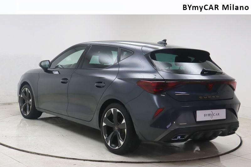 Cupra Leon Leon 1.5 hybrid 150cv dsg https://cdn.bymycar.eu/it-bo/assets/images/vehicles/vo/6184/CUPRA-LEON-2024-jpg-15.jpg