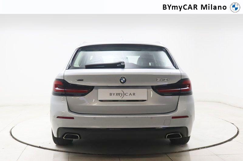 BMW Serie 5 540d Touring mhev 48V xdrive Business auto https://cdn.bymycar.eu/it-bo/assets/images/vehicles/vo/6193/BMW-SERIE-5-G31-2020-TOURING-LCI-jpg-3.jpg