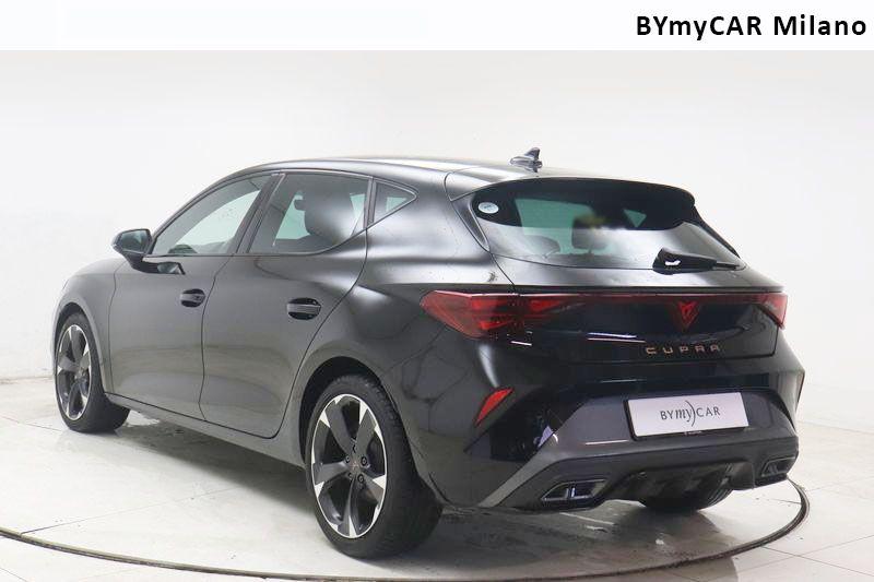 Cupra Leon Leon 2.0 tdi 150cv dsg https://cdn.bymycar.eu/it-bo/assets/images/vehicles/vo/6195/CUPRA-LEON-2024-jpg-15.jpg