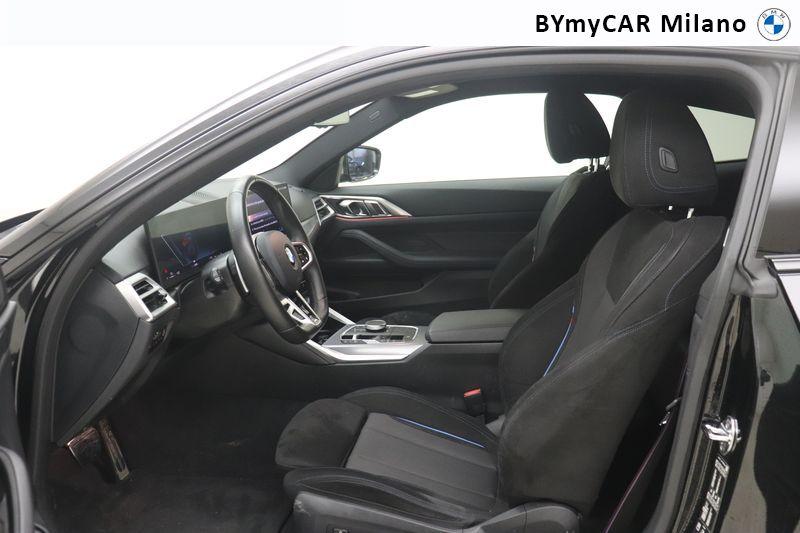 BMW Serie 4 420d Coupe mhev 48V xdrive MSport Pro auto https://cdn.bymycar.eu/it-bo/assets/images/vehicles/vo/6196/BMW-SERIE-4-G22-LCI-2024-COUPE-jpg-11.jpg