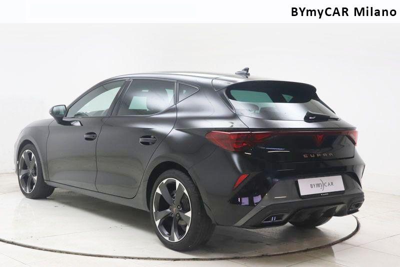 Cupra Leon Leon 2.0 tdi 150cv dsg https://cdn.bymycar.eu/it-bo/assets/images/vehicles/vo/6200/CUPRA-LEON-2024-jpg-14.jpg