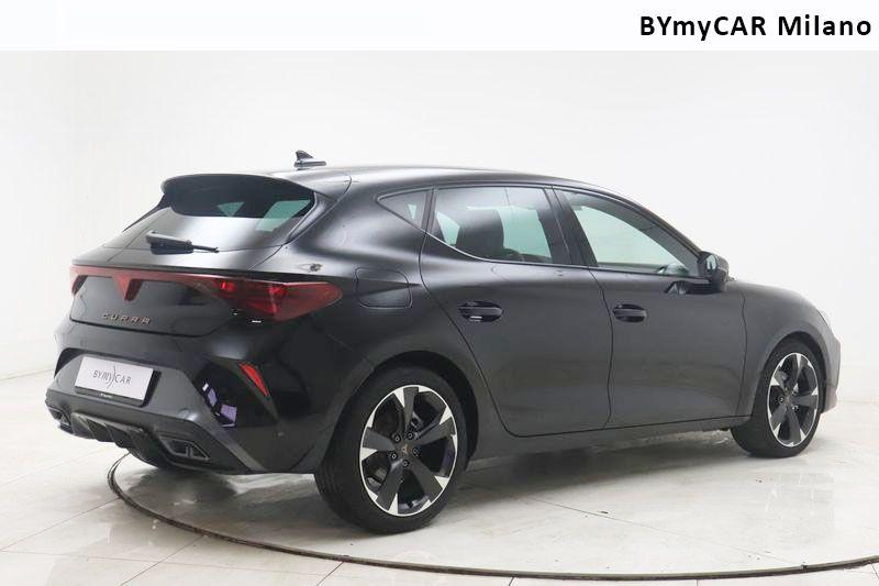 Cupra Leon Leon 2.0 tdi 150cv dsg https://cdn.bymycar.eu/it-bo/assets/images/vehicles/vo/6200/CUPRA-LEON-2024-jpg-7.jpg