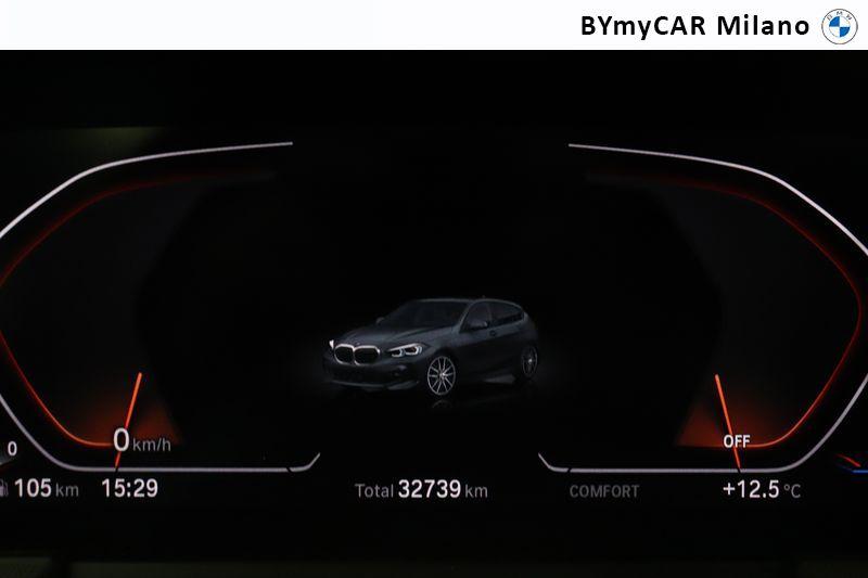 BMW Serie 1 128ti auto https://cdn.bymycar.eu/it-bo/assets/images/vehicles/vo/6210/BMW-SERIE-1-F40-jpg-12.jpg