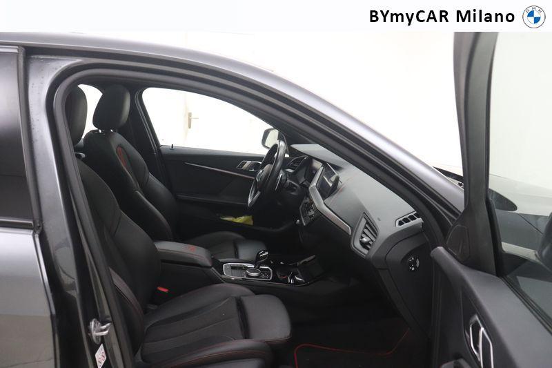 BMW Serie 1 128ti auto https://cdn.bymycar.eu/it-bo/assets/images/vehicles/vo/6210/BMW-SERIE-1-F40-jpg-8.jpg