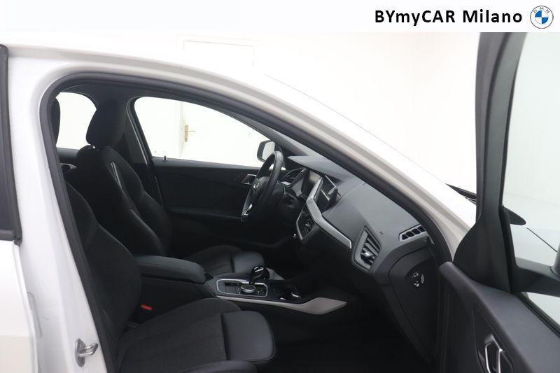 BMW Serie 1 120d xdrive Business Advantage auto https://cdn.bymycar.eu/it-bo/assets/images/vehicles/vo/6211/BMW-SERIE-1-F40-jpg-8.jpg