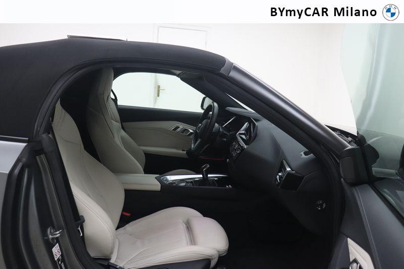BMW Z4 Z4 sdrive 20i Msport https://cdn.bymycar.eu/it-bo/assets/images/vehicles/vo/6212/BMW-Z4-G29-jpg-11.jpg