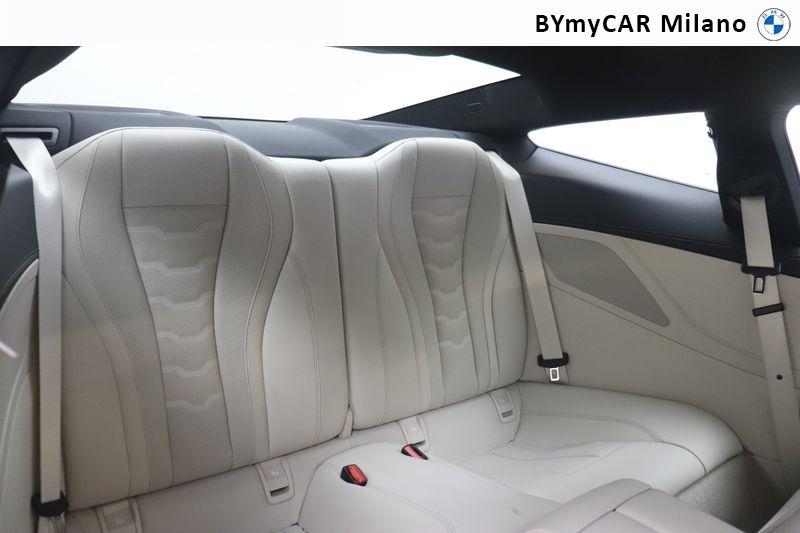BMW Serie 8 840d Coupe xdrive auto https://cdn.bymycar.eu/it-bo/assets/images/vehicles/vo/6218/BMW-SERIE-8-G15-2018-jpg-13.jpg