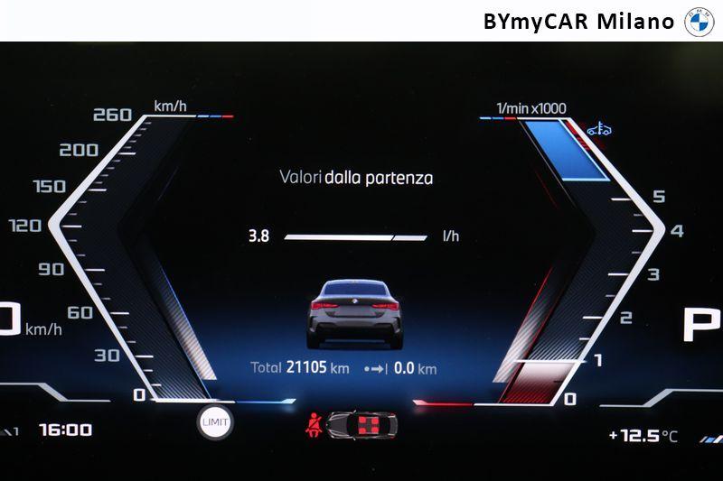 BMW Serie 4 M440i Coupe mhev 48V xdrive MSport Pro 374cv auto https://cdn.bymycar.eu/it-bo/assets/images/vehicles/vo/6220/BMW-SERIE-4-G22-LCI-2024-COUPE-jpg-12.jpg