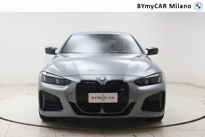 BMW Serie 4 M440i Coupe mhev 48V xdrive MSport Pro 374cv auto https://cdn.bymycar.eu/it-bo/assets/images/vehicles/vo/6220/BMW-SERIE-4-G22-LCI-2024-COUPE-jpg-4.jpg