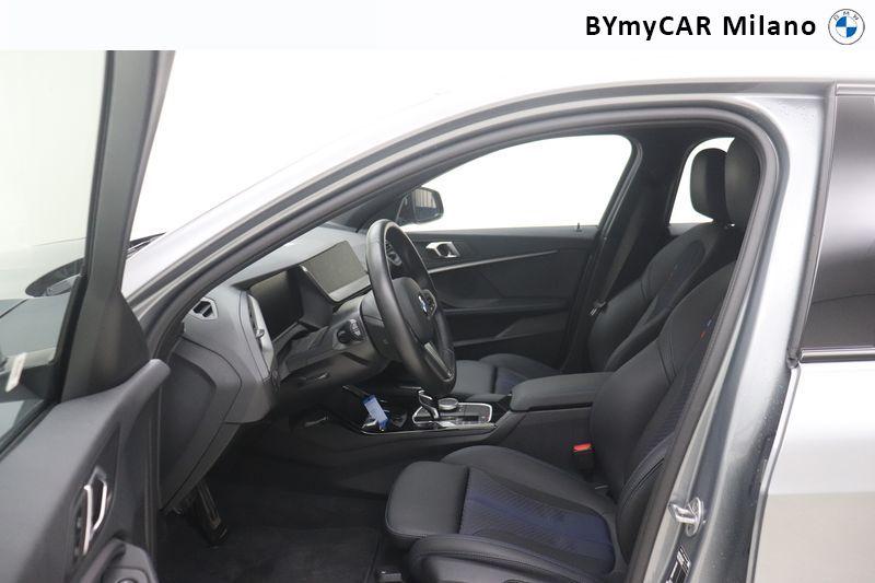 BMW Serie 1 118d Msport auto https://cdn.bymycar.eu/it-bo/assets/images/vehicles/vo/6221/BMW-SERIE-1-F40-jpg-11.jpg