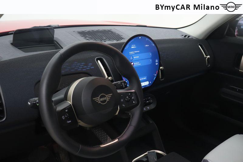Mini Countryman Mini Countryman 2.0 48V D Classic auto https://cdn.bymycar.eu/it-bo/assets/images/vehicles/vo/6224/MINI-MINI-COUNTRYMAN-U25-jpg-10.jpg