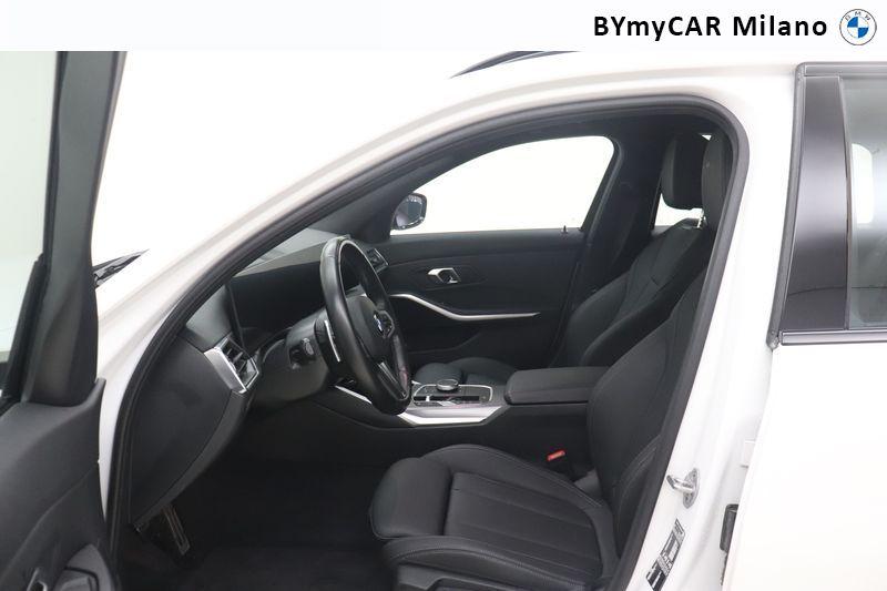 BMW Serie 3 318d Touring mhev 48V MSport auto https://cdn.bymycar.eu/it-bo/assets/images/vehicles/vo/6243/BMW-SERIE-3-G21-2022-TOURING-jpg-10.jpg