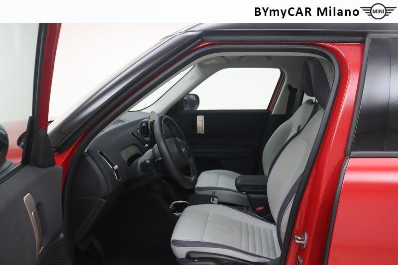 Mini Countryman Mini Countryman 2.0 48V D Classic auto https://cdn.bymycar.eu/it-bo/assets/images/vehicles/vo/6244/MINI-MINI-COUNTRYMAN-U25-jpg-12.jpg